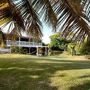  Appartement Le Petit Macabou : Les Pieds Dans L'eau